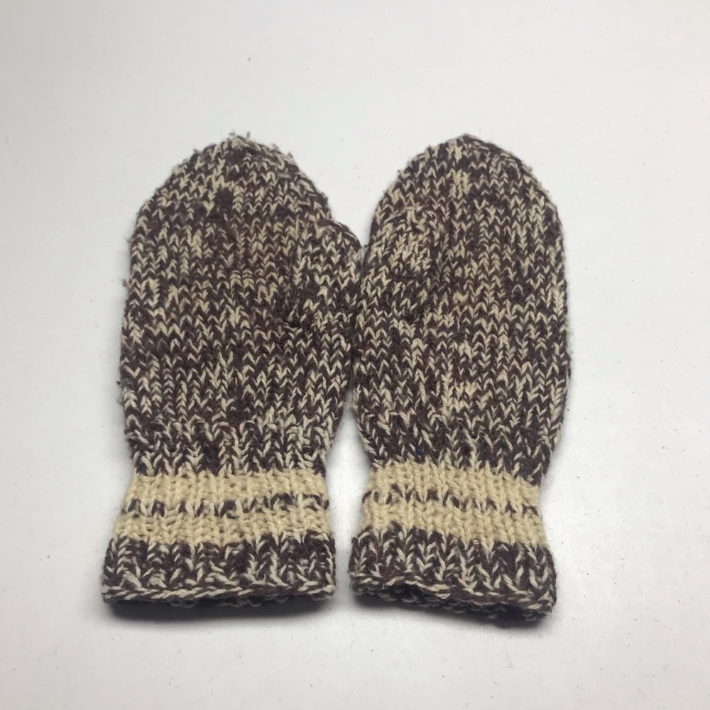 Hand Knit Mittens, Medium Adult.  *P1058
